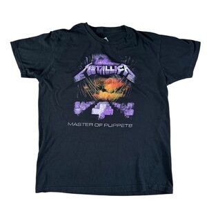 Metallica “Master of Puppets” Graphic Tee – Size M